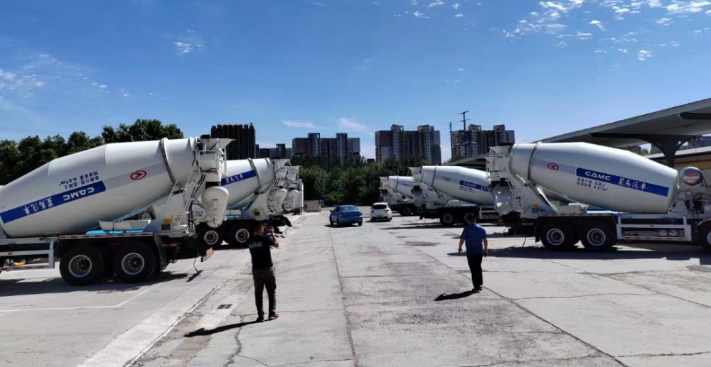 破局电动化"最后一公里"，博天堂网址重卡全场景充电解决方案